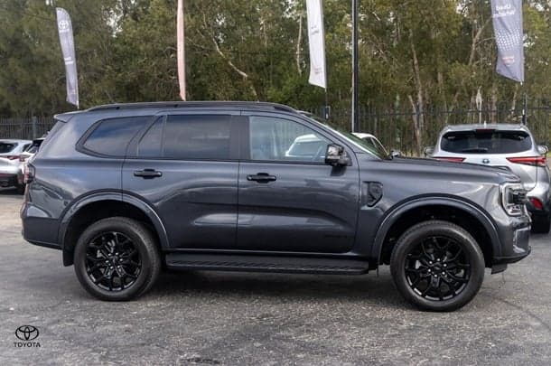 2024 Ford Everest Sport in Grey