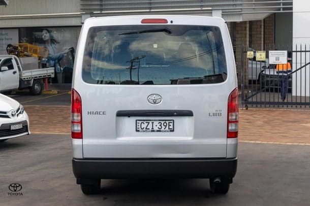 2015 Toyota Hiace Base in Silver