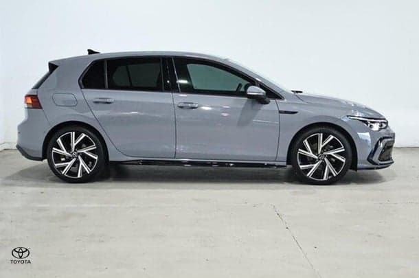 2021 Volkswagen Golf 110TSI R-Line in Grey