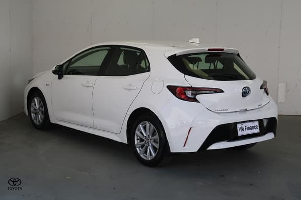 2024 Toyota Corolla Ascent Sport Hybrid in White
