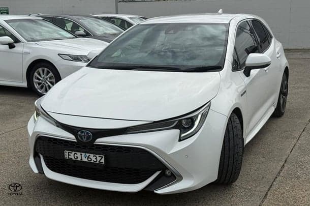 2019 Toyota Corolla ZR in White