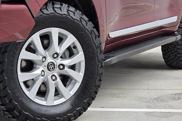 2016 Toyota Landcruiser Sahara in Red