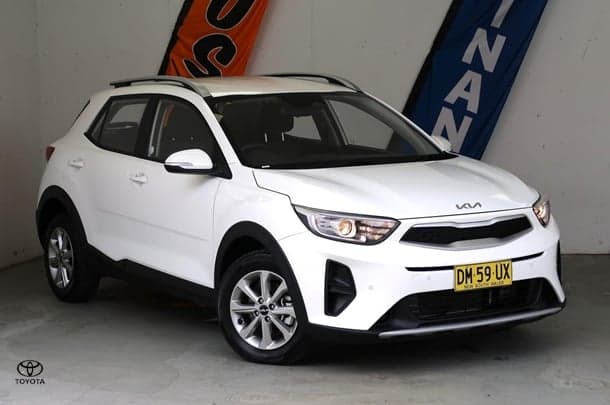 2024 Kia Stonic S in White