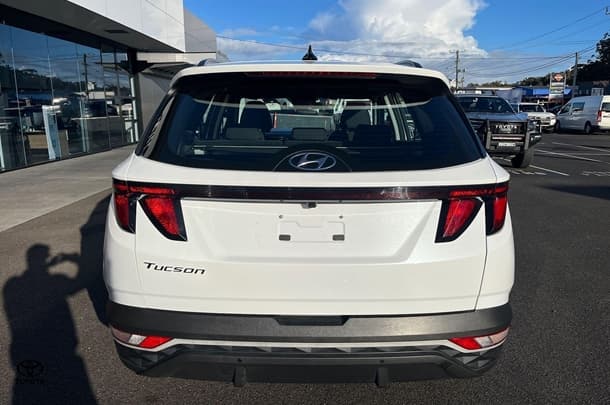 2023 Hyundai Tucson Base in White
