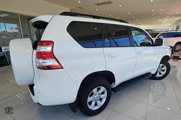 2013 Toyota Landcruiser Prado GXL in White