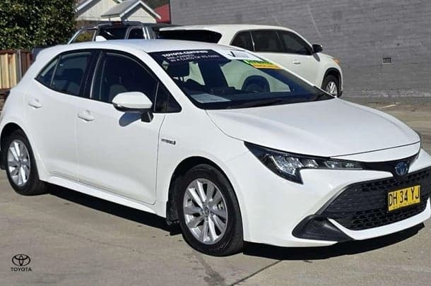 2023 Toyota Corolla Ascent Sport in White