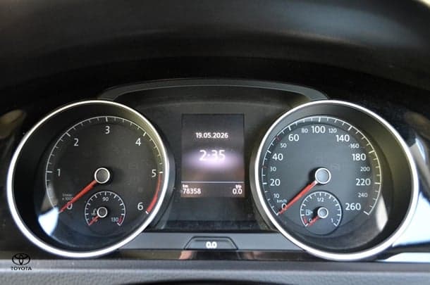 2017 Volkswagen Golf 110TDI Highline in Blue
