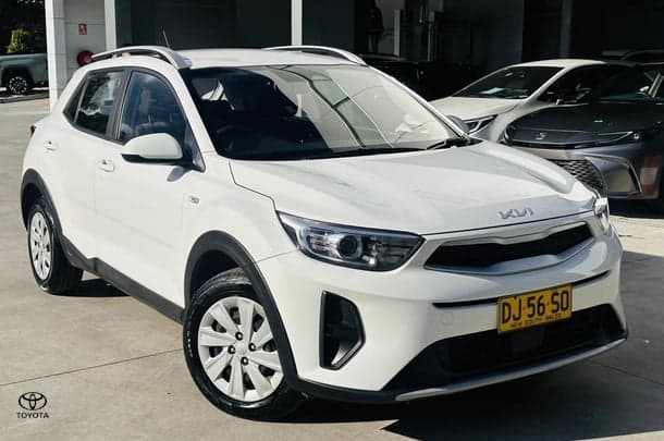 2023 Kia Stonic S in Snow White Pearl (Swp)