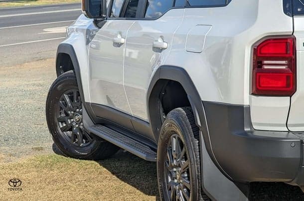 2024 Toyota Landcruiser Prado GXL in White