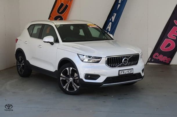 2020 Volvo XC40 T4 Inscription in White