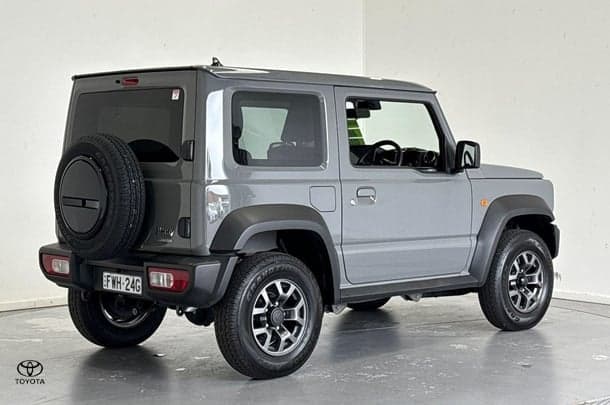 2022 Suzuki Jimny Base in Grey