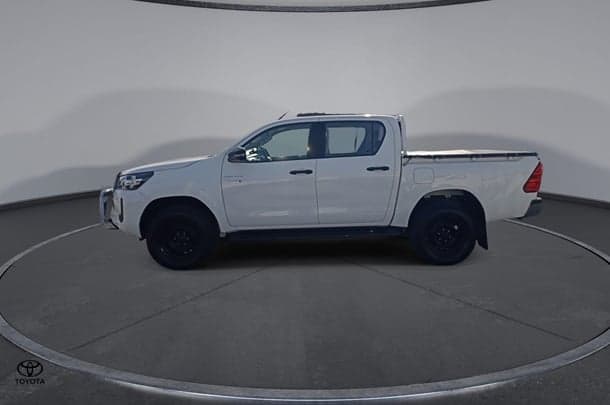 2021 Toyota Hilux SR in White