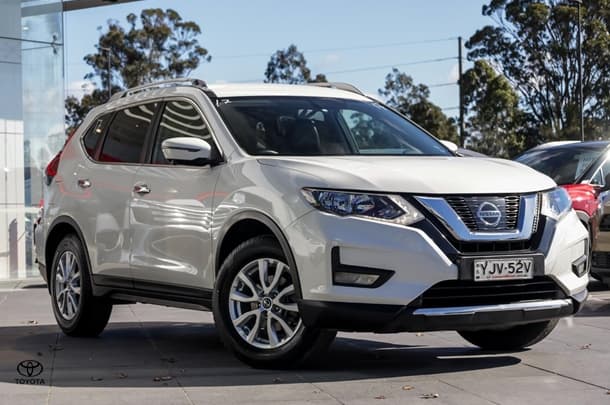 2020 Nissan X-TRAIL ST-L in White