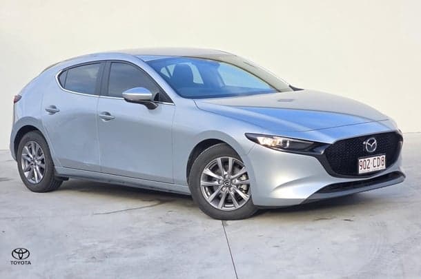 2021 Mazda 3 G20 Pure in Silver