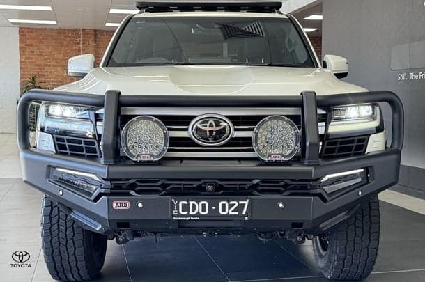 2022 Toyota Landcruiser VX in White