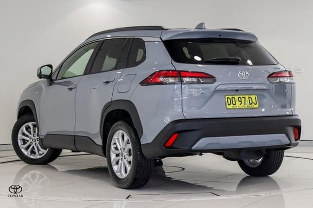 2025 Toyota Corolla Cross GXL in Grey