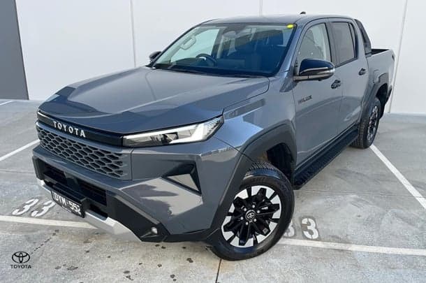 2025 Toyota Hilux SR5 in Grey