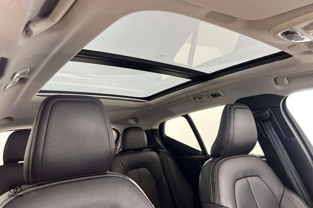 2021 Volvo XC40 T4 Inscription in Black