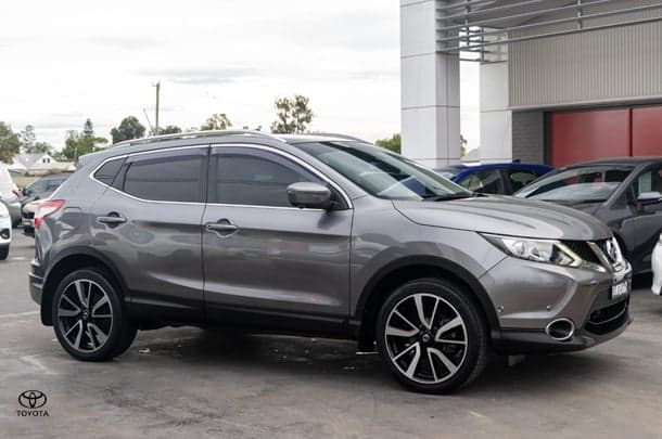 2016 Nissan QASHQAI Ti in Grey