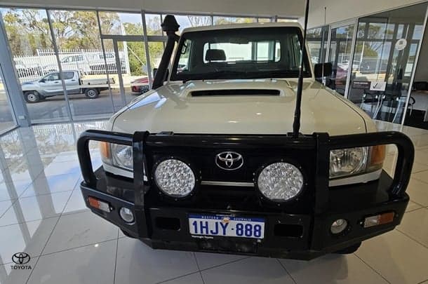 2011 Toyota Landcruiser Workmate in White