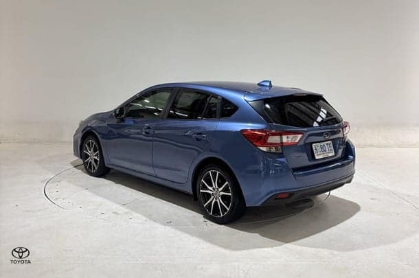 2018 Subaru Impreza 2.0i-L in Blue