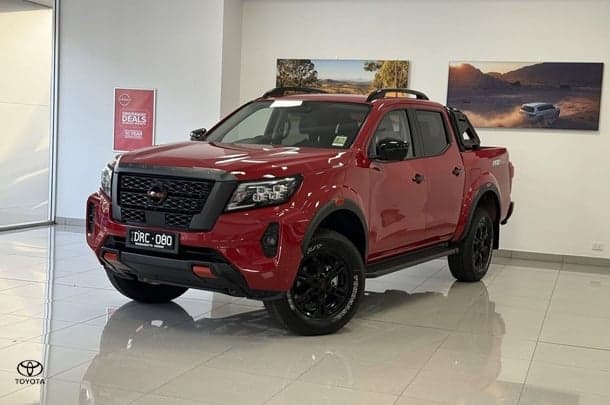 2025 Nissan Navara PRO-4X in Red