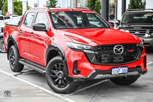 2025 Mazda BT-50 SP in Red
