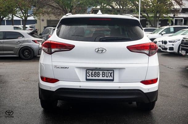 2018 Hyundai Tucson Active X in White
