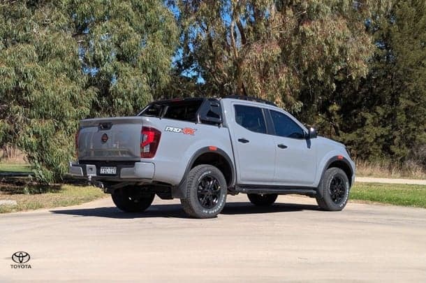 2023 Nissan Navara PRO-4X in Grey