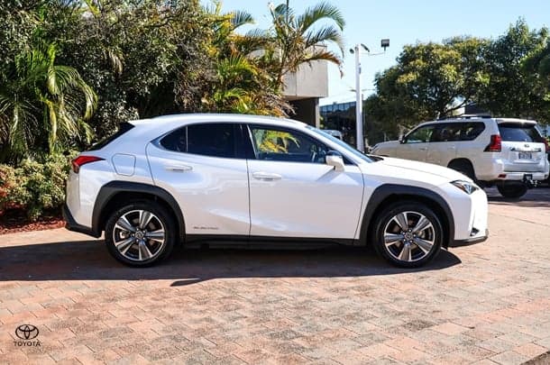 2021 Lexus UX Sports Luxury in White