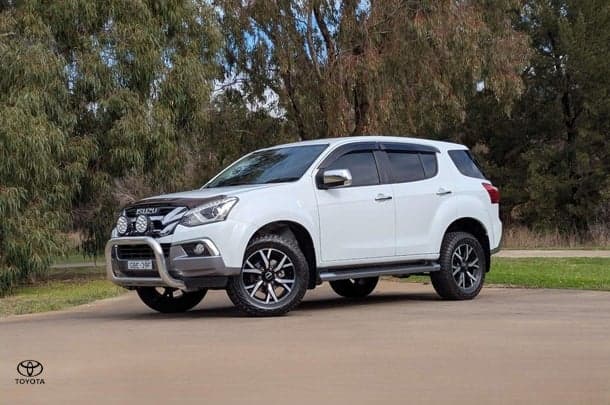 2021 Isuzu MU-X LS-U in White