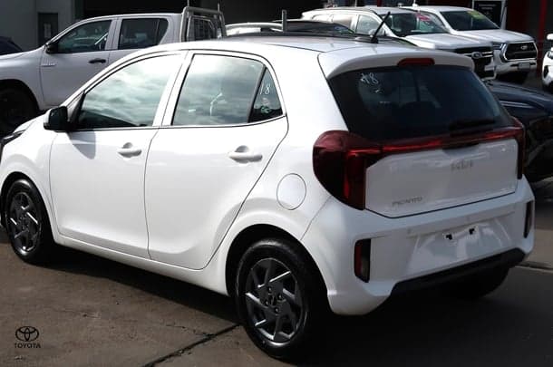 2024 Kia Picanto Sport in White