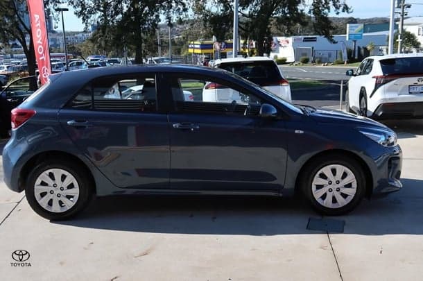 2020 Kia Rio S in Blue