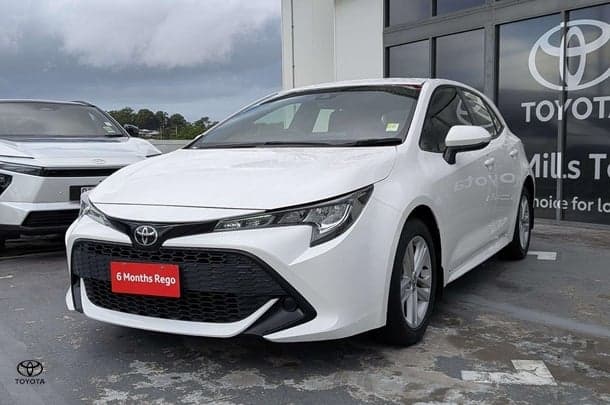 2020 Toyota Corolla Ascent Sport in White