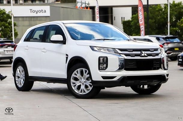 2024 Mitsubishi ASX ES in White