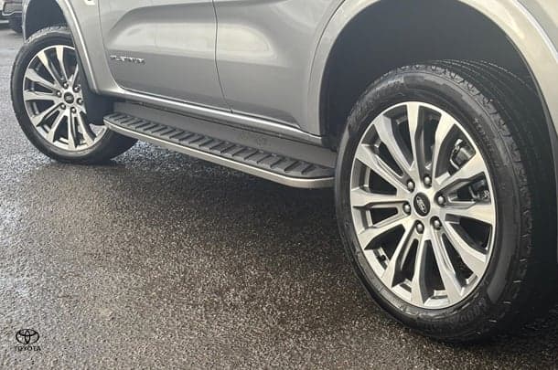 2025 Ford Everest Platinum in Pink
