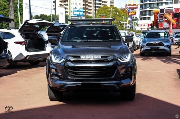 2022 Isuzu D-MAX X-TERRAIN in Grey