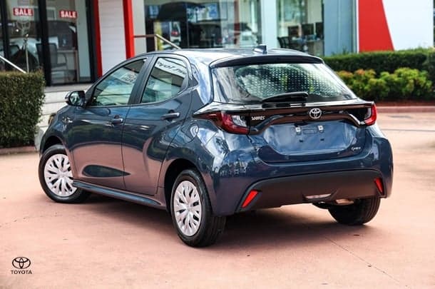 2024 Toyota Yaris Ascent Sport in Grey