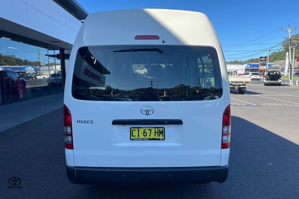 2016 Toyota Hiace Commuter in White