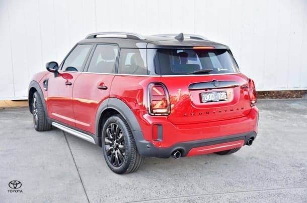 2021 MINI Countryman Cooper S Classic in Red