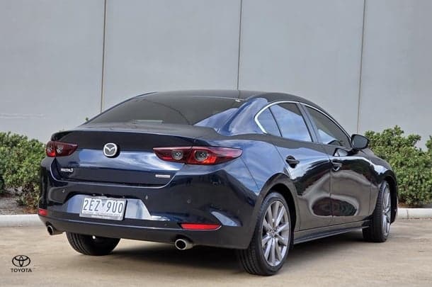 2021 Mazda 3 G20 Evolve in Blue