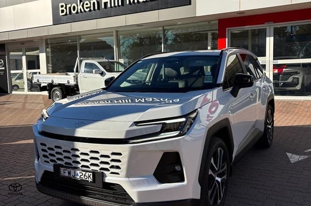 2026 Toyota RAV4 Cruiser in White