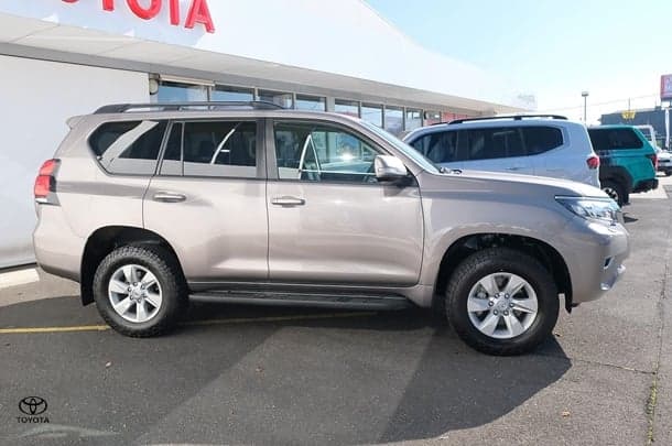 2022 Toyota Landcruiser Prado GXL in Bronze
