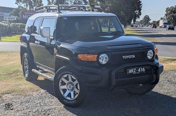 2013 Toyota FJ Cruiser FJ Cruiser in Two Tone Black