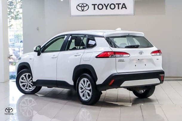 2024 Toyota Corolla Cross GX in White