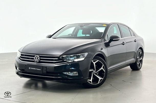 2022 Volkswagen Passat 140TSI Business in Grey