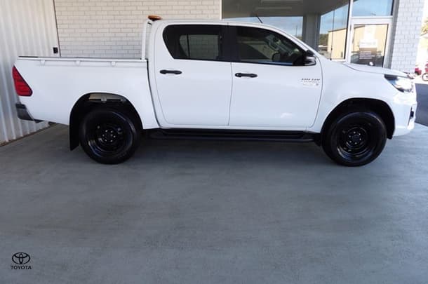 2020 Toyota Hilux SR in White