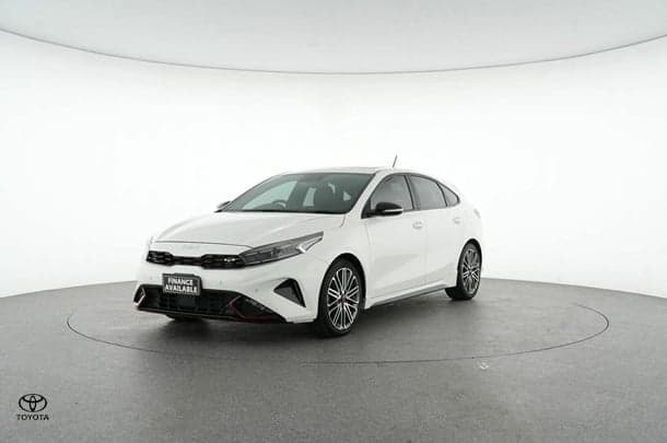 2022 Kia Cerato GT in White