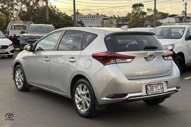 2018 Toyota Corolla Hybrid in Silver