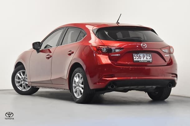 2018 Mazda 3 Maxx Sport in Red